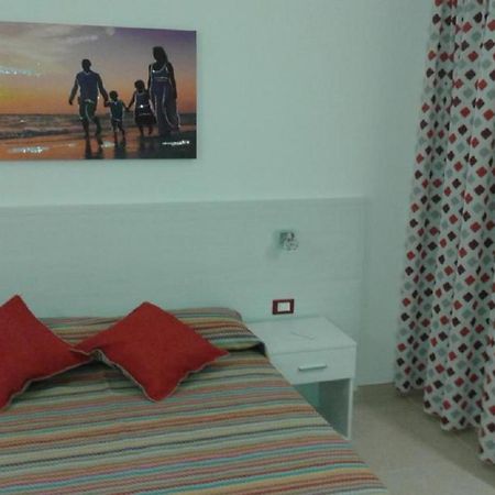 Malvarosa Apartments Порто Чезарео Екстериор снимка