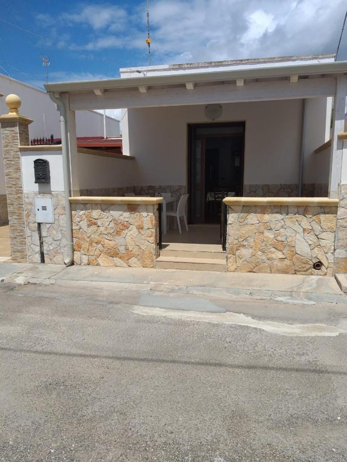 Malvarosa Apartments Порто Чезарео Екстериор снимка